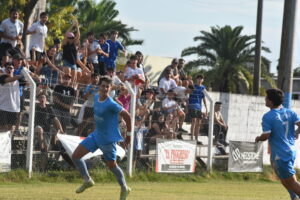 Nicolás Viola festejo gol