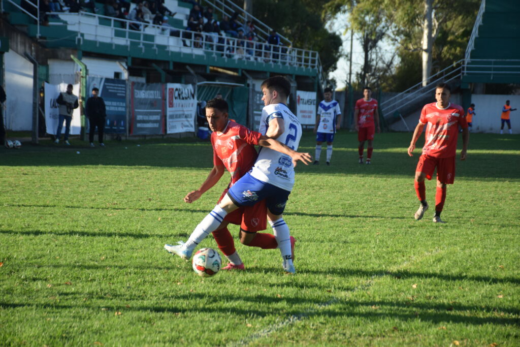 Sarmiento vs. Viale FBC