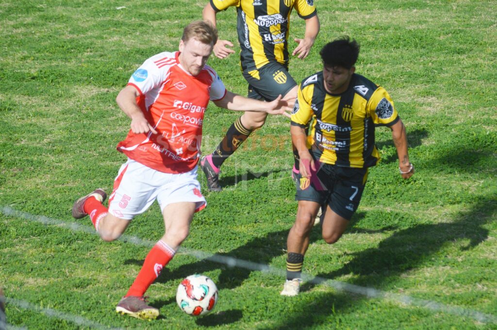Seguí FBC vs. Sarmiento jugada 2